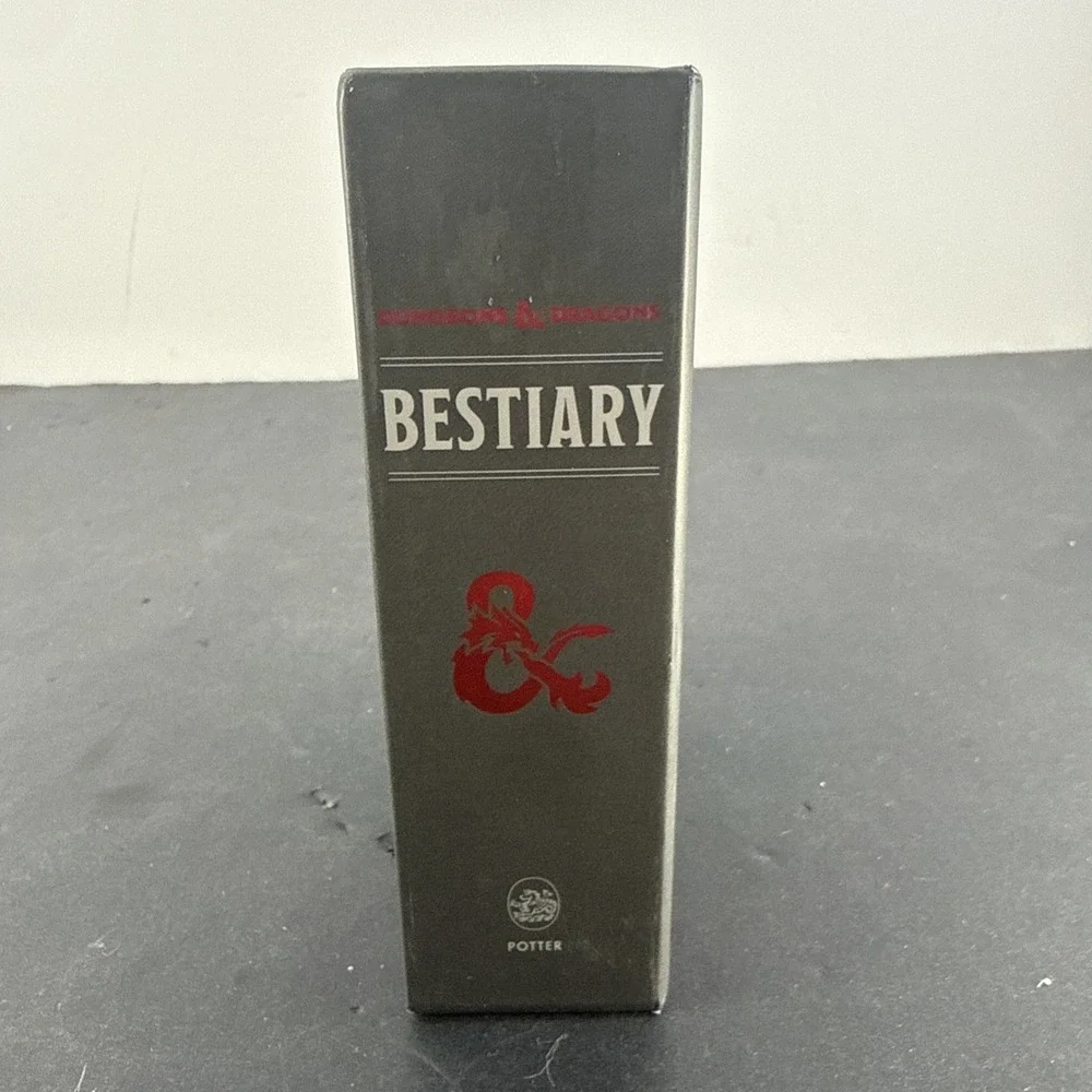 Dungeons & Dragons Bestiary Notebook Set 8 Mini Notebooks Box Set 9781984824653